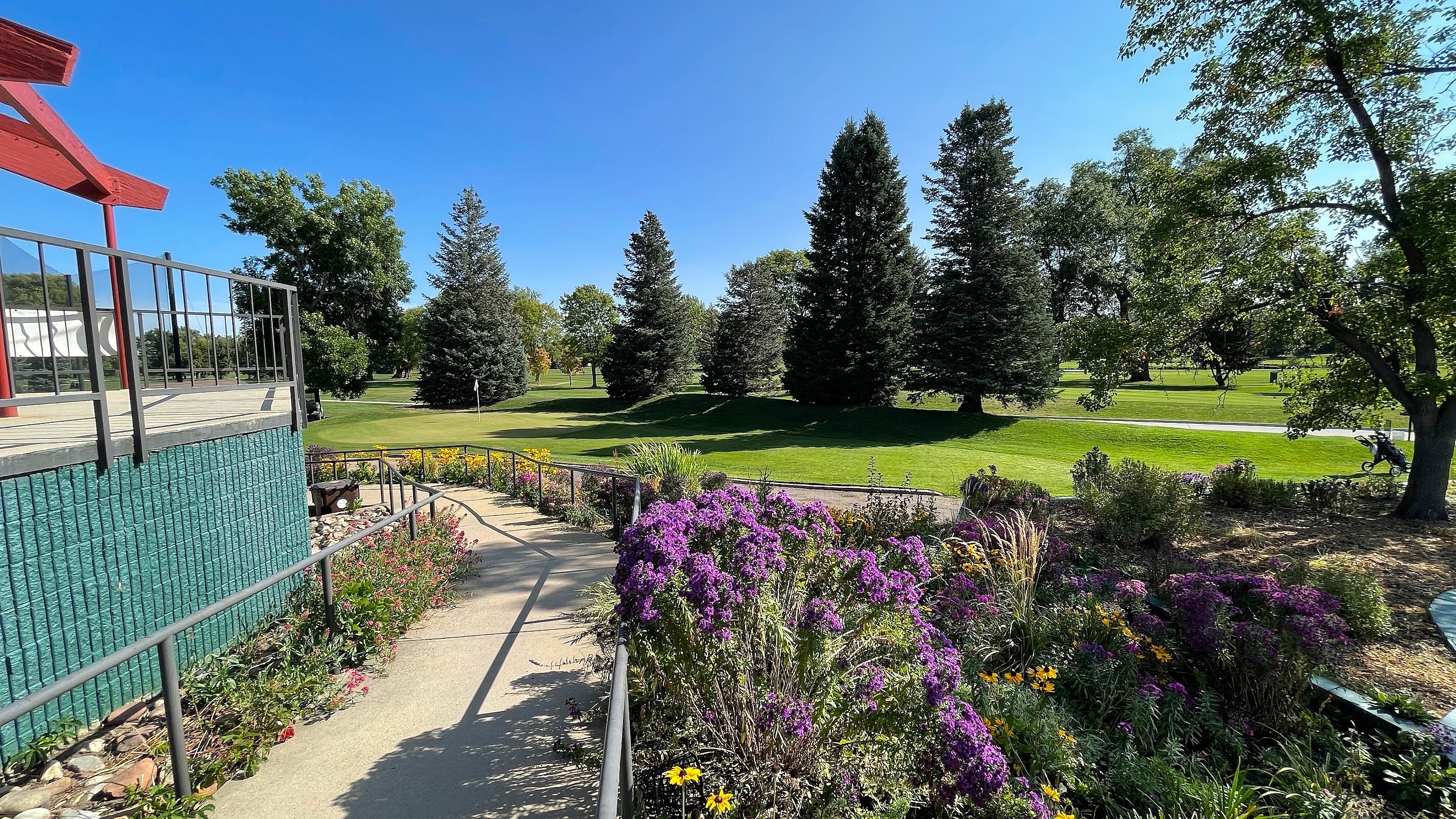 Landscaped garden area near Ironwood Bar and Grille